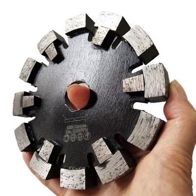 La cuchilla durable del punto del pliegue del diamante con protege los dientes para el pulido concreto duro extremo