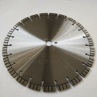 hoja de sierra dividida en segmentos Turbo soldada con autógena laser del diamante de 350m m para cortar el hormigón reforzado