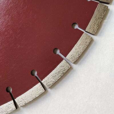 hojas de sierra concretas del diamante del laser de 550m m para el piso seco o mojado del hormigón del corte