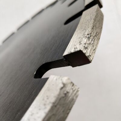 hoja de sierra concreta del diamante del lazo del laser de 450m m para el corte de carreteras del tráfico del aeropuerto