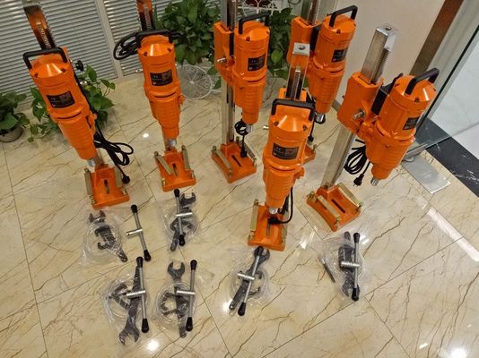 Máquina JS-250C del taladro de base con la velocidad de 2 engranajes para la perforación reforzada del concrte.