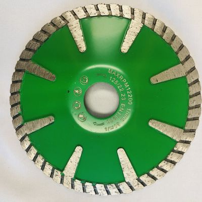 La prensa caliente OD125 sinterizó los segmentos de Diamond Concrete Cutting Disc With Turbo
